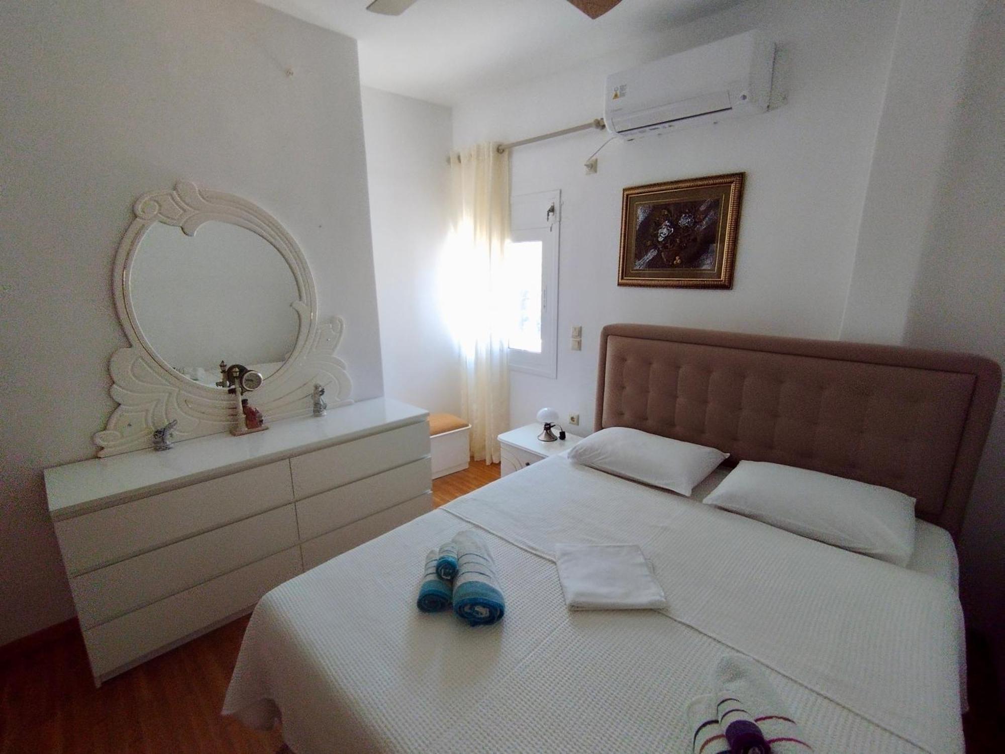 Sofia'S Seaview Villa Near Airport And Beach 아르테미다 외부 사진