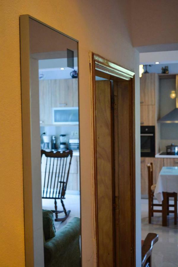 Sofia'S Seaview Villa Near Airport And Beach 아르테미다 외부 사진