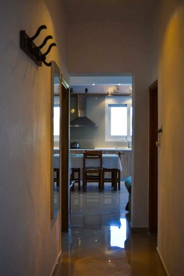 Sofia'S Seaview Villa Near Airport And Beach 아르테미다 외부 사진