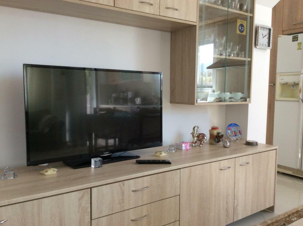 Sofia'S Seaview Villa Near Airport And Beach 아르테미다 외부 사진